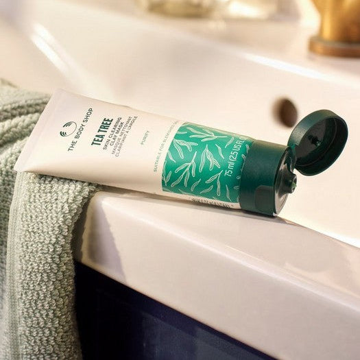 The Body Shop Tea Tree Skin Clearing Clay Mask