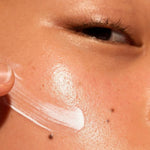 The Body Shop Skin Defence Multi- Protection Light Essence SPF 50 PA +++